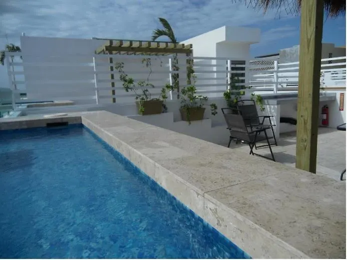 Palmarena Rooms & Residences - Long Stay Comfort With Parking, Sauna, Gym & Pool - Steps From 5Th Avenue Playa del Carmen
