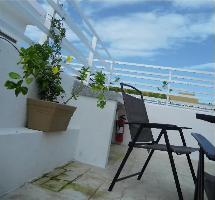 Hotel Palmarena Rooms & Residences - Long Stay Comfort With Parking, Sauna, Gym & Pool - Steps From 5Th Avenue Playa del Carmen